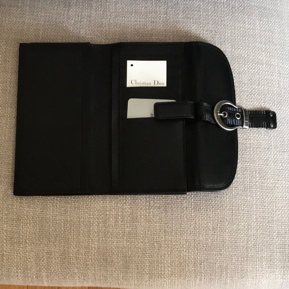 Christian Dior Black Bifold - Picture 3 of 11
